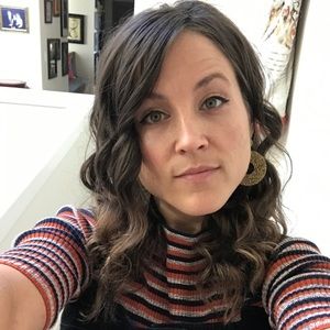 Meet your Posher, Lauren